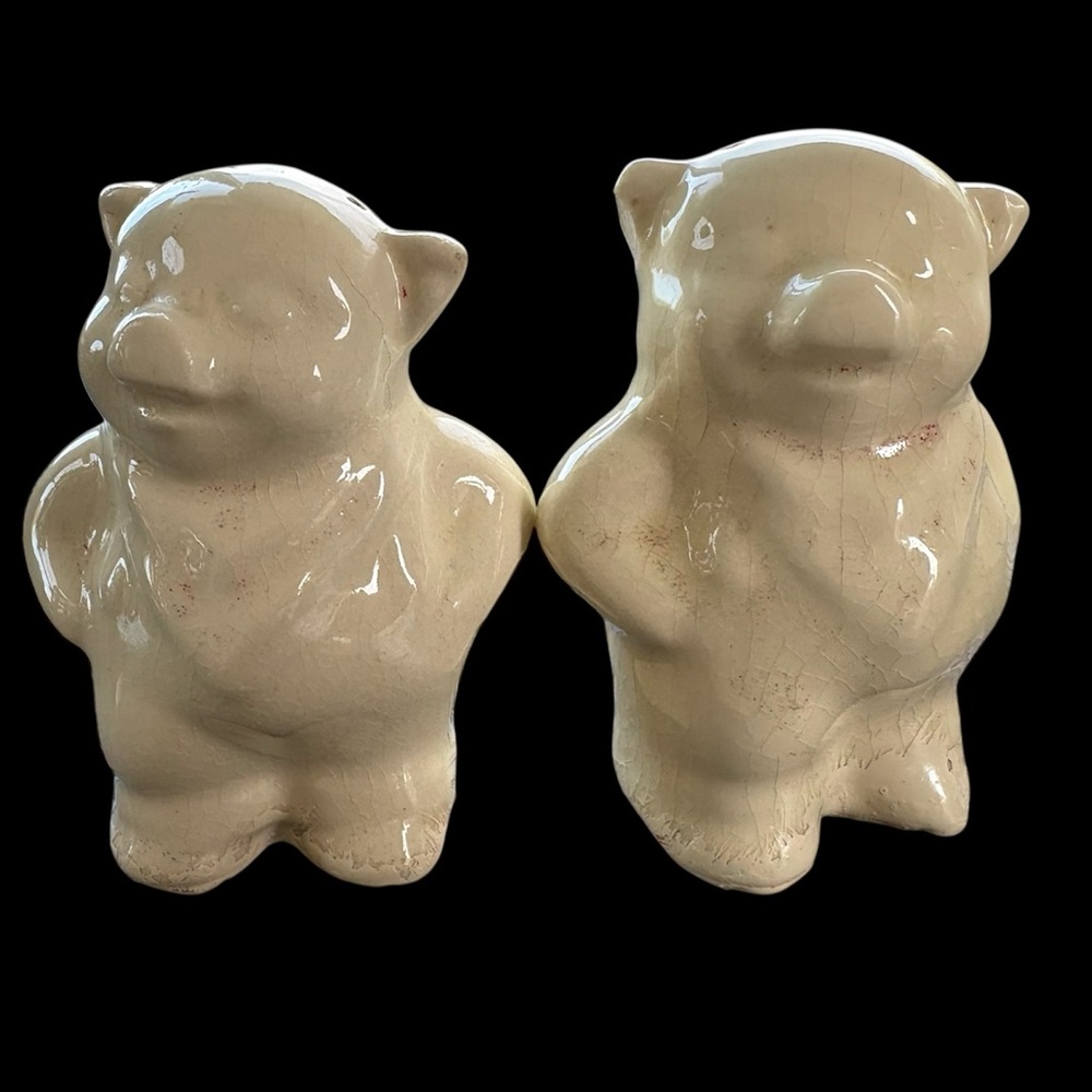 Vintage Cream Ceramic pig salt and pepper shakers